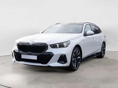 Usata BMW 520 M Sport 197 CV (144 kW) 2025 Mineral white Station wagon