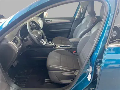 Usata Renault Arkana Techno 145 CV (106 kW) 2023 Blu scuro SUV