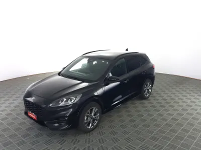 Usata Ford Kuga 152 CV (111 kW) 2023 Agate black  metallizzato SUV