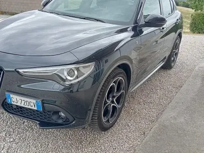 Usata Alfa Romeo Stelvio Ti 209 CV (153 kW) 2022 Nero SUV