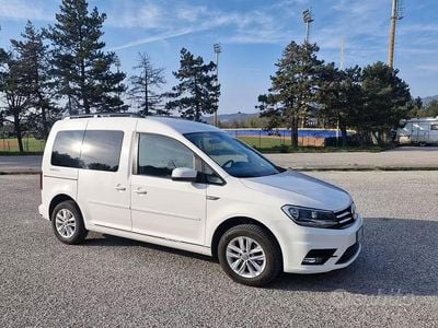 Usata VW Caddy Comfortline 102 CV (75 kW) 2017 Bianco Monovolume