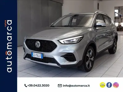 Usata MG ZS Comfort 106 CV (77 kW) 2024 Argento metallizzato SUV