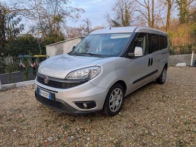 Usata Fiat Doblò Easy 120 CV (88 kW) 2018 Argento Monovolume