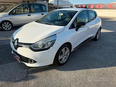 Bianco Usata 2013 Renault Clio IV Dynamique Berlina | 5790 € (Buon prezzo)