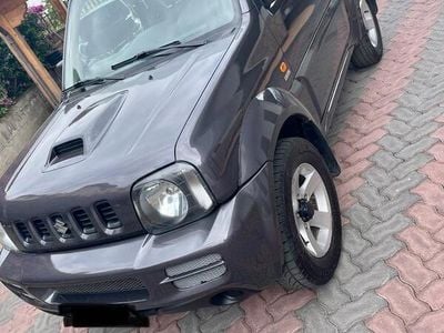 Usata Suzuki Jimny 86 CV (63 kW) 2010 Grigio SUV
