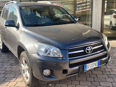 usata Toyota RAV4 RAV 42.2 D-4D 150 CV DPF