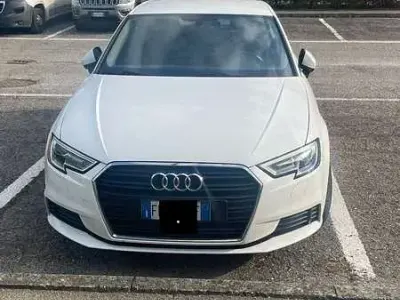 Usata Audi A3 Business 150 CV (110 kW) 2018 Berlina