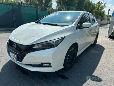 Usata Nissan Leaf N-Connecta 89 kW (122 CV) 2025 Bianco Utilitaria