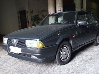 usata Alfa Romeo 75 2.0 turbodiesel Napoli