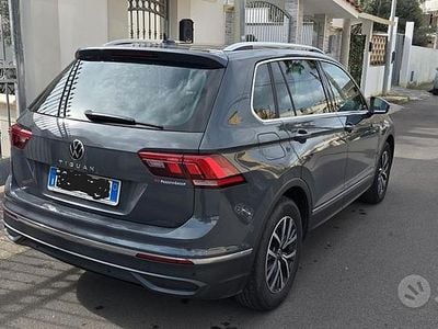 Usata VW Tiguan 150 CV (110 kW) 2022 Grigio SUV