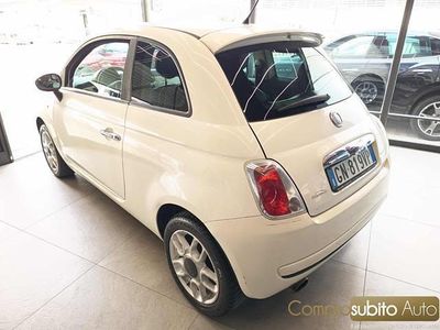 Usata Fiat 500 Lounge 95 CV (69 kW) 2010 Bianco Utilitaria