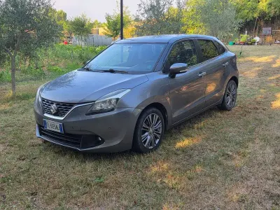 Usata Suzuki Baleno 90 CV (66 kW) 2017 Grigio Utilitaria