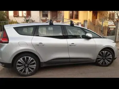 Usata Renault Scenic E-Tech 120 CV (88 kW) 2019 Grigio Monovolume