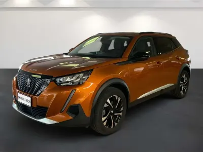 Usata Peugeot 2008 Allure 110 CV (80 kW) 2022 Arancione SUV