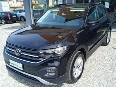 Usata VW T-Cross Style 110 CV (80 kW) 2023 Deep black perlato SUV