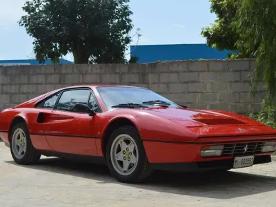Usata Ferrari 328 271 CV (199 kW) 1988 Rosso