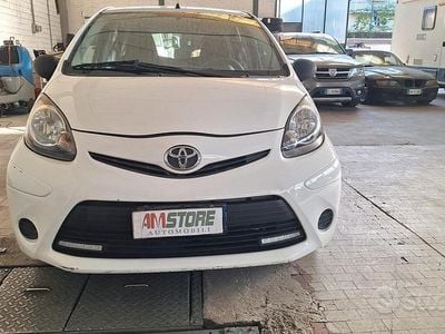 Occasion Toyota Aygo Active 68 ch (50 kW) 2013 Blanc Citadine
