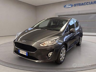 Usata Ford Fiesta 86 CV (63 kW) 2019 Grigio Utilitaria