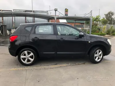 Gebraucht Nissan Qashqai 106 PS (77 kW) 2010 Schwarz SUV