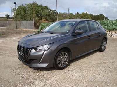 Usata Peugeot 208 GT 101 CV (74 kW) 2021 Grigio Utilitaria