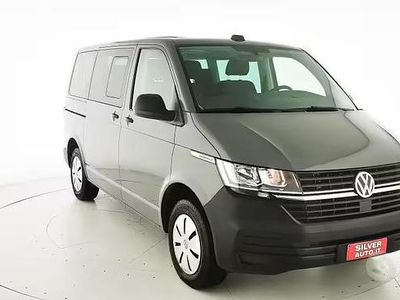 Usata VW Caravelle Trendline 110 CV (80 kW) 2022 Grigio Monovolume