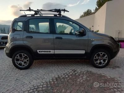 Usado Fiat Panda Cross Cross 86 CV (63 kW) 2019 Gris Utilitario