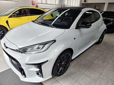 Usata Toyota Yaris 261 CV (191 kW) 2023 Bianco Utilitaria