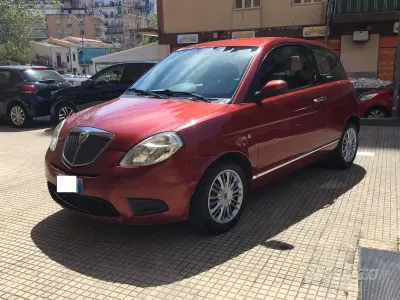 Usata Lancia Ypsilon 95 CV (69 kW) 2006 Rosso Utilitaria