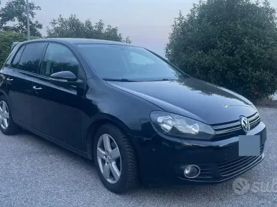 Usata VW Golf VII Comfortline 102 CV (75 kW) 2012 Nero Berlina