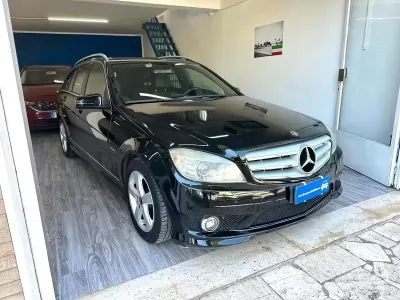 Begagnad Mercedes C220 Avantgarde 170 HK (125 kW) 2009 Svart Kombi