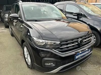 Usata VW T-Cross Style 110 CV (80 kW) 2023 Grigio SUV