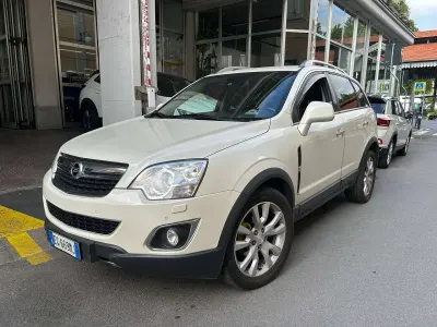 Usata Opel Antara Cosmo 184 CV (135 kW) 2011 Bianco SUV