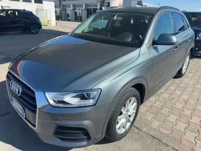 Usata Audi Q3 Design 120 CV (88 kW) 2015 Grigio SUV
