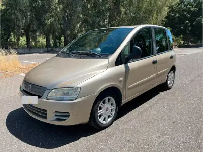 Usata Fiat Multipla 120 CV (88 kW) 2008 Giallo Monovolume