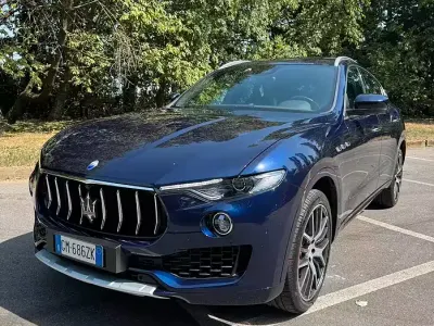 Usata Maserati Levante 430 CV (316 kW) 2017 Bluazzurro SUV