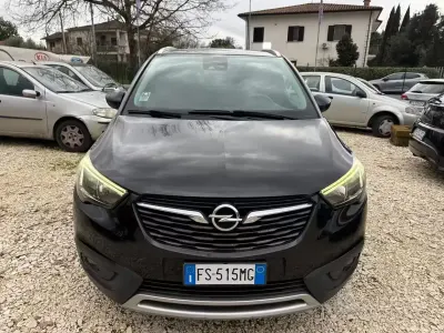 Occasion Opel Crossland X Limited 102 PK (75 kW) 2018 Zwart SUV
