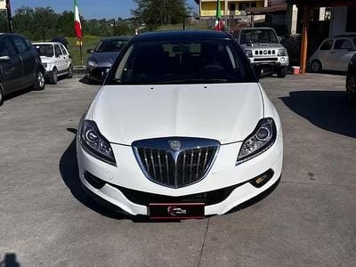Usado Lancia Delta Silver 120 CV (88 kW) 2011 Blanco Utilitario