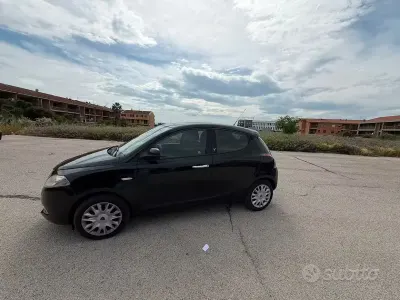 Begagnad Lancia Ypsilon