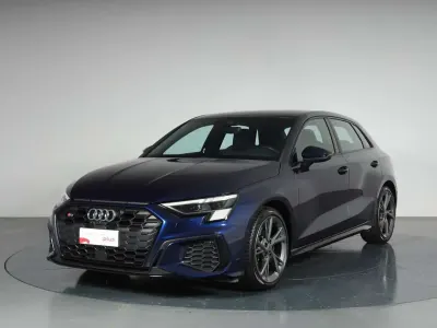 Begagnad Audi A3 310 HK (228 kW) 2023 Blå Sedan