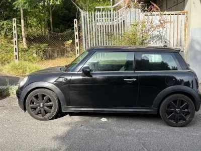 Usata Mini Cooper 120 CV (88 kW) 2009 Nero Utilitaria