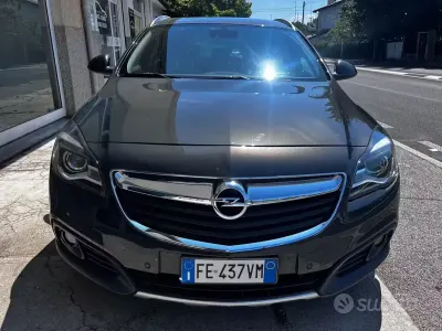 Usata Opel Insignia 170 CV (125 kW) 2016 Beige Berlina