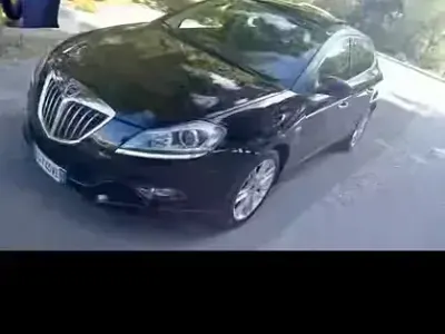 Usata Lancia Delta 120 CV (88 kW) 2009 Nero Utilitaria