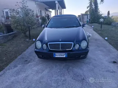 Begagnad Mercedes CLK200