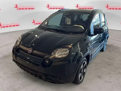 Nuova Fiat Panda Cross Cross 69 CV (50 kW) 2025 Nero Utilitaria