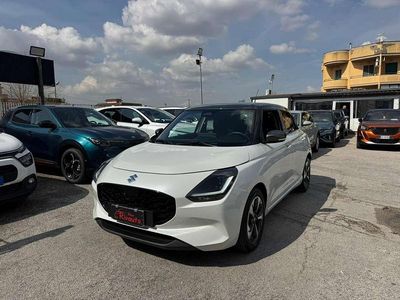 Usata Suzuki Swift 83 CV (61 kW) 2024 Bianco Utilitaria