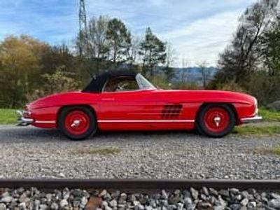 Begagnad Mercedes SL300 215 HK (158 kW) 1960 Röd Cab
