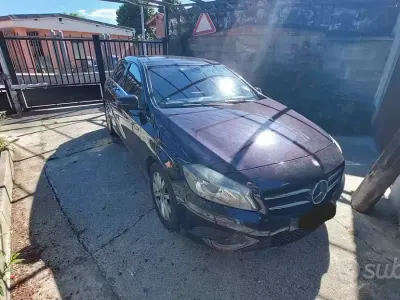 Begagnad Mercedes A180