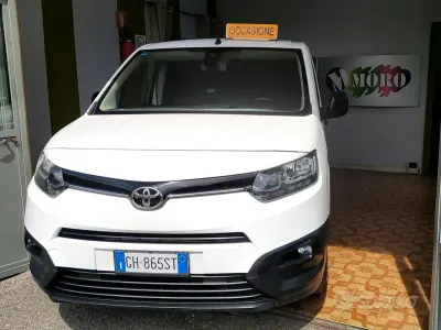 Usata Toyota Proace City City 101 CV (74 kW) 2022 Bianco Monovolume