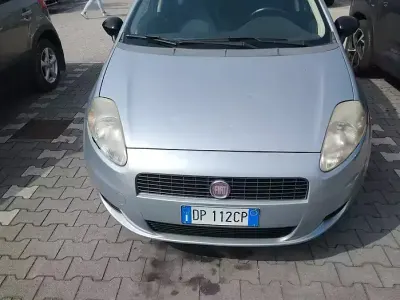 Usata Fiat Grande Punto 75 CV (55 kW) 2008 Grigio Utilitaria