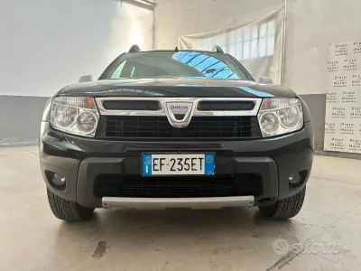Usata Dacia Duster Lauréate 110 CV (80 kW) 2012 Nero SUV